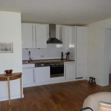 Im Erdgeschoss Des Herrenhauses By Interhome Lägenhet Neuenkirchen (Landhagen)